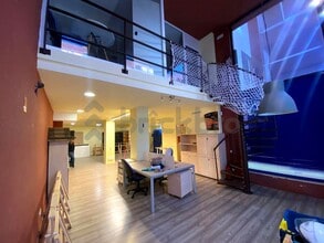 Retail in Sant Joan Despí, Barcelona for lease Interior Photo- Image 2 of 20