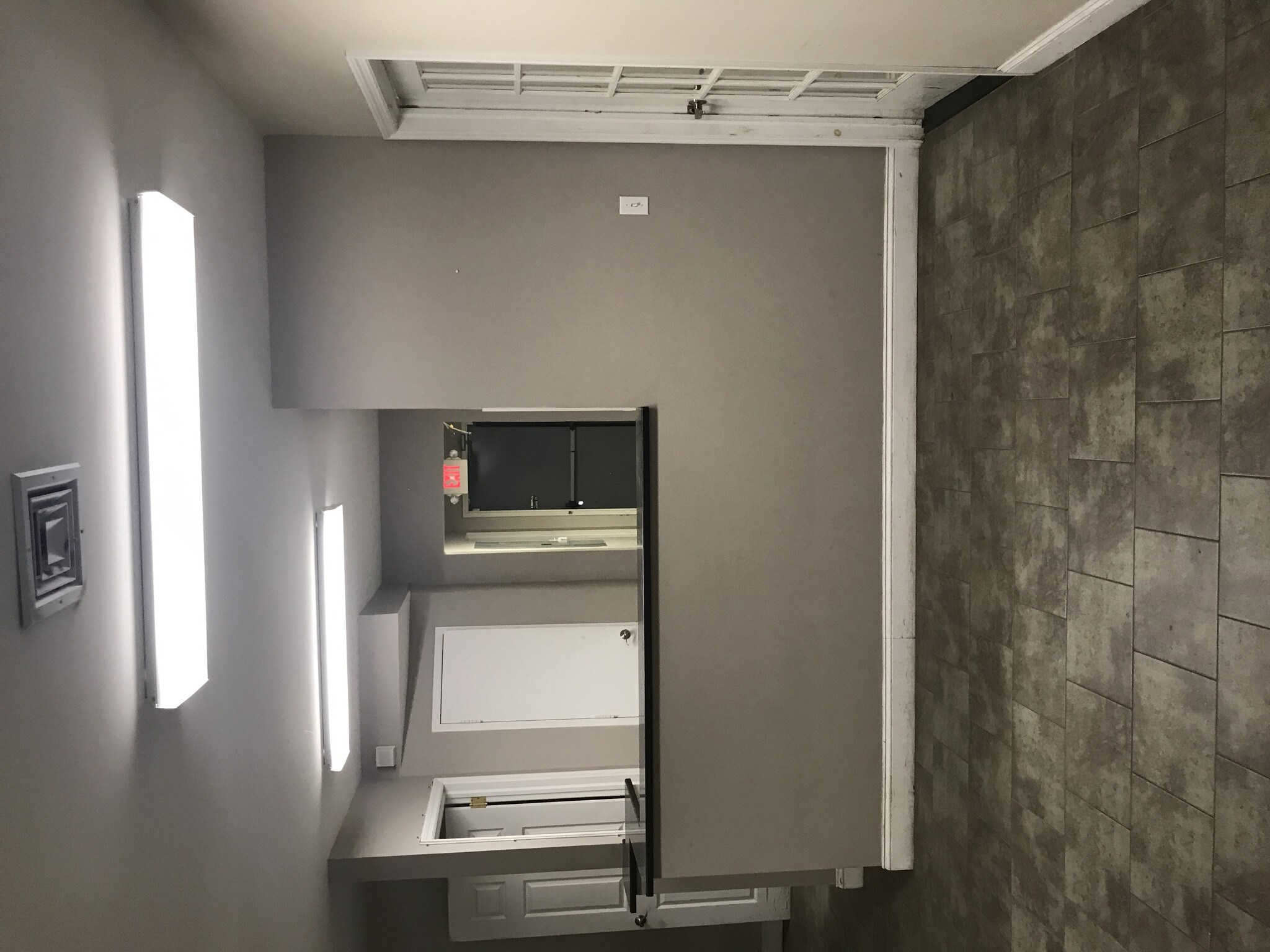 192-08 Jamaica Ave, Hollis, NY for lease Interior Photo- Image 1 of 15