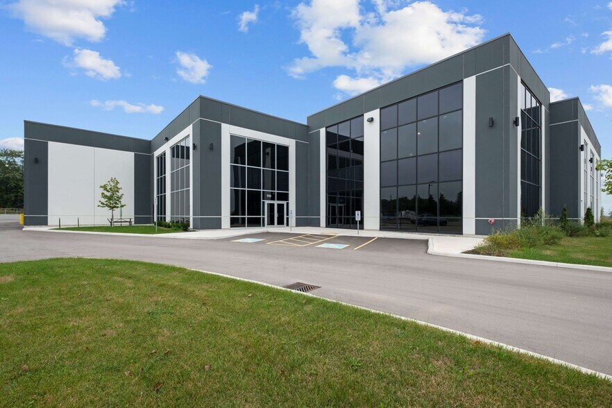 110 Goddard Cres, Cambridge, ON à vendre - Photo du bâtiment - Image 2 de 7