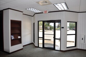 1205 22nd Ave, Meridian, MS for lease Interior Photo- Image 1 of 1