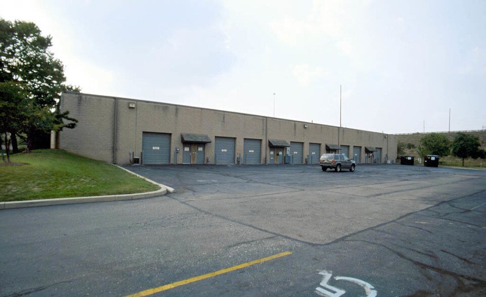 406 E Wilson Bridge Rd, Worthington, OH à louer - Autre - Image 2 de 5