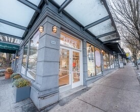2665-2695 W 4th Ave, Vancouver, BC à louer Photo du bâtiment- Image 2 de 6