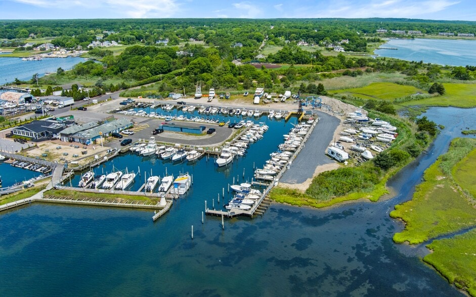 215 Atlantic Ave, East Moriches, NY for sale - Aerial - Image 3 of 14