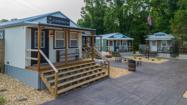 Plus de détails pour 140 E Commerce Ave, Grand Rivers, KY - Spécialité à vendre