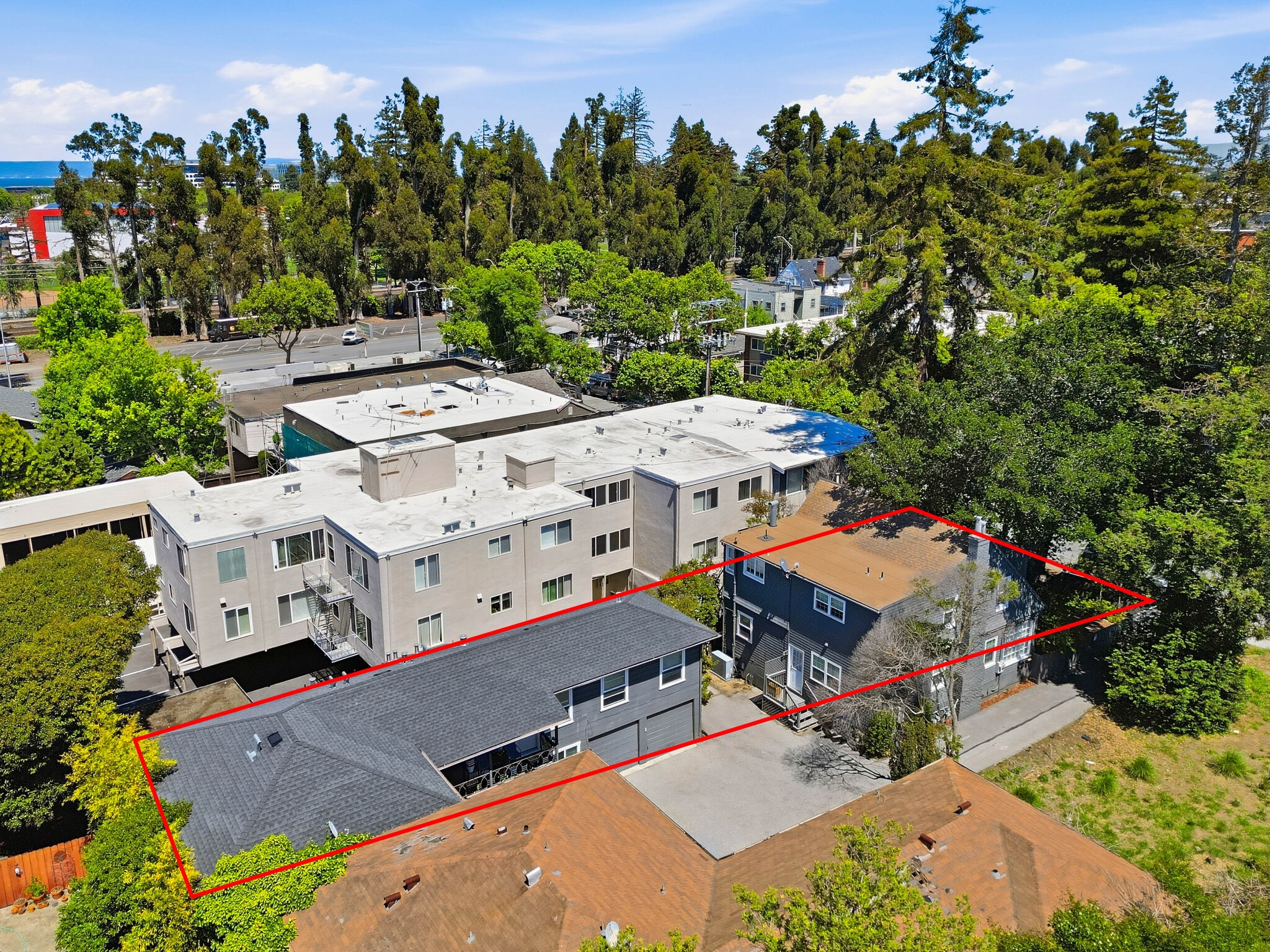 1124 Douglas Ave, Burlingame, CA for sale Primary Photo- Image 1 of 22