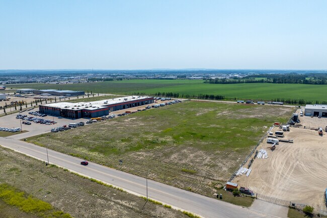 Plus de détails pour 7750 79 St, Red Deer, AB - Terrain à vendre