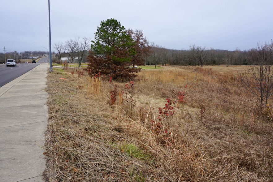 1702 & 1708 E. Hwy 72, Rolla, MO à vendre - Photo du b timent - Image 1 de 4