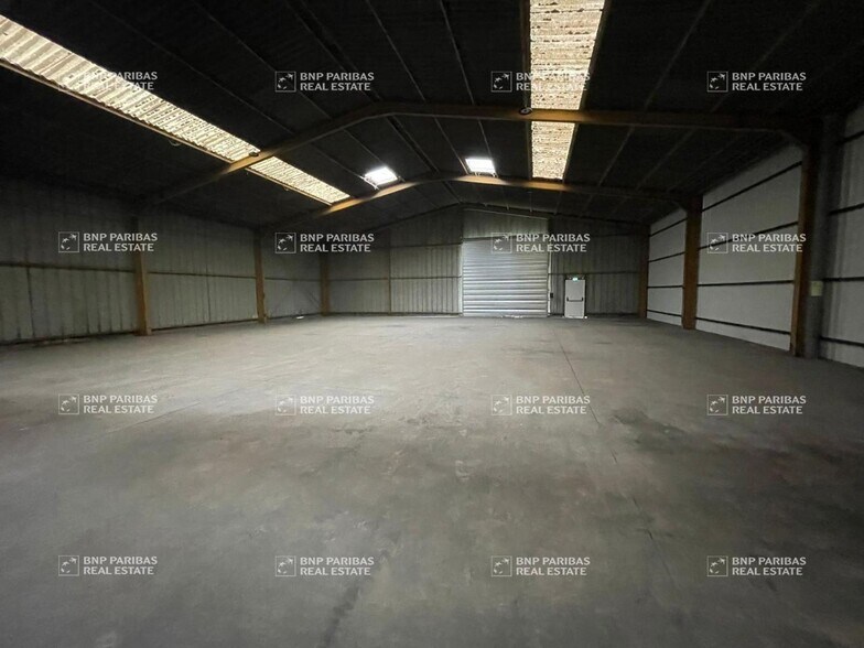 Office in LA CHAPELLE-D'ARMENTIERES for lease - Interior Photo - Image 3 of 15