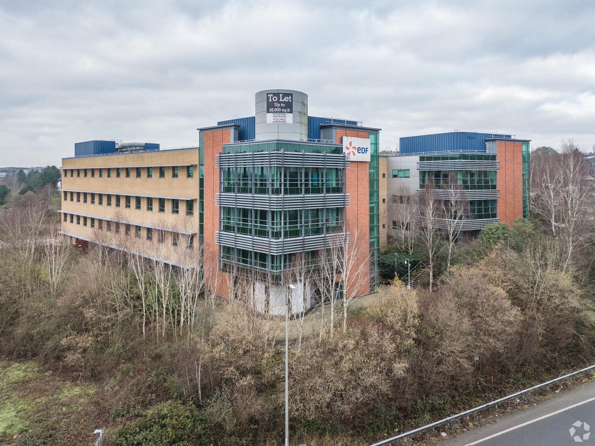 Grenadier Rd, Exeter for lease Primary Photo- Image 1 of 33