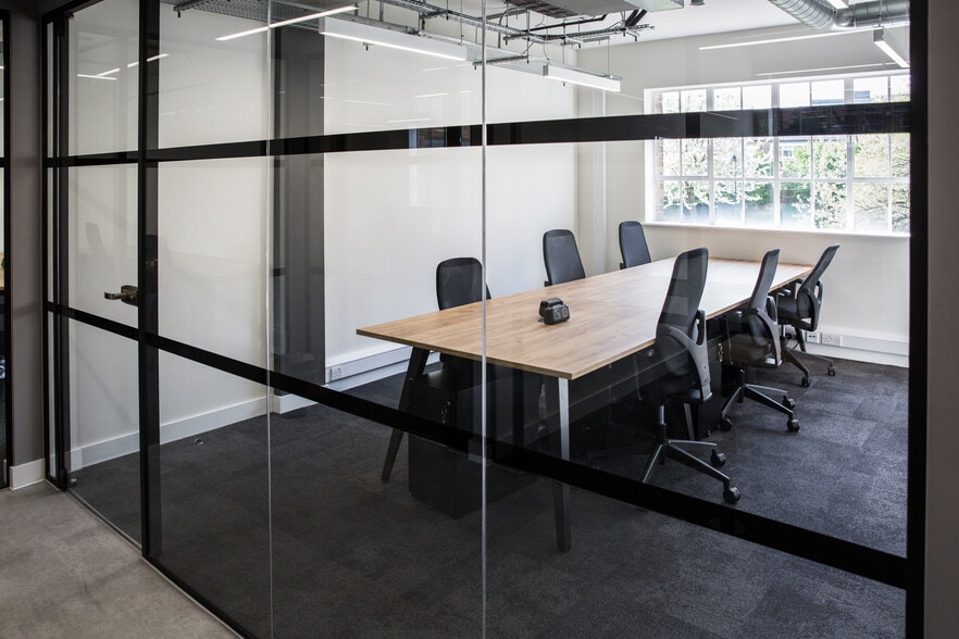 5-7 Tanner St, London for lease - Interior Photo - Image 3 of 11