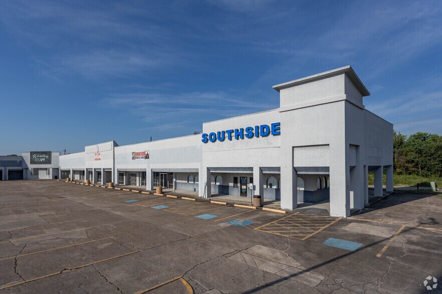 11030-11040 Kingspoint Rd, Houston, TX for lease - Building Photo - Image 2 of 4