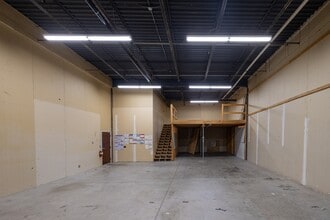 5421 Feltl Rd, Minnetonka, MN à louer Photo intérieure- Image 2 de 7