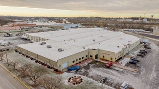 Plus de détails pour 857 W State St, Hartford, WI - Industriel à louer