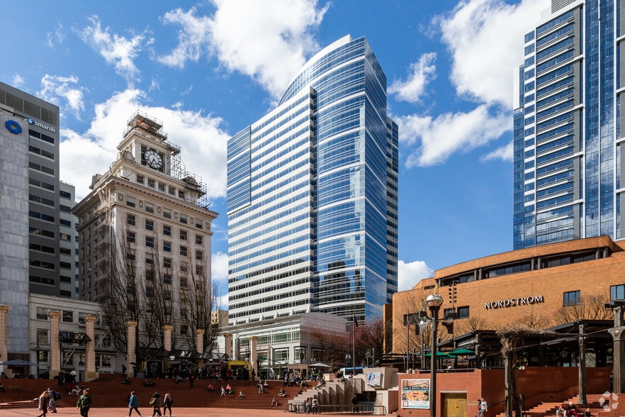 805 SW Broadway, Portland, OR for lease - Primary Photo - Image 1 of 13