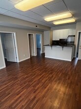 425-427 E Statesville Ave, Mooresville, NC for lease Interior Photo- Image 2 of 3
