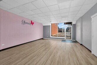 2357 Plainfield Rd, Crest Hill, IL à louer Photo intérieure- Image 1 de 19