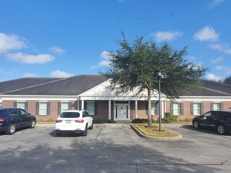 1341 Providence Rd, Brandon, FL for lease - Building Photo - Image 2 of 38
