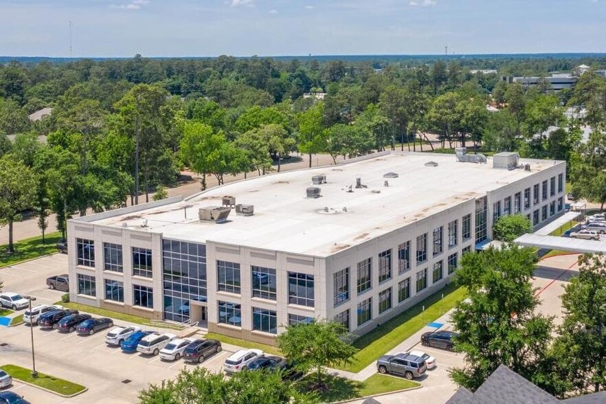 1501 River Pointe Dr, Conroe, TX for lease - Building Photo - Image 2 of 4