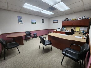 105-107 S Madison St, Green Bay, WI for lease Building Photo- Image 2 of 7