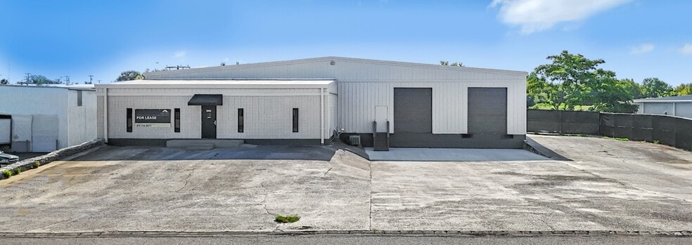 208 Blanton Ave, Nashville, TN for lease - Building Photo - Image 2 of 6