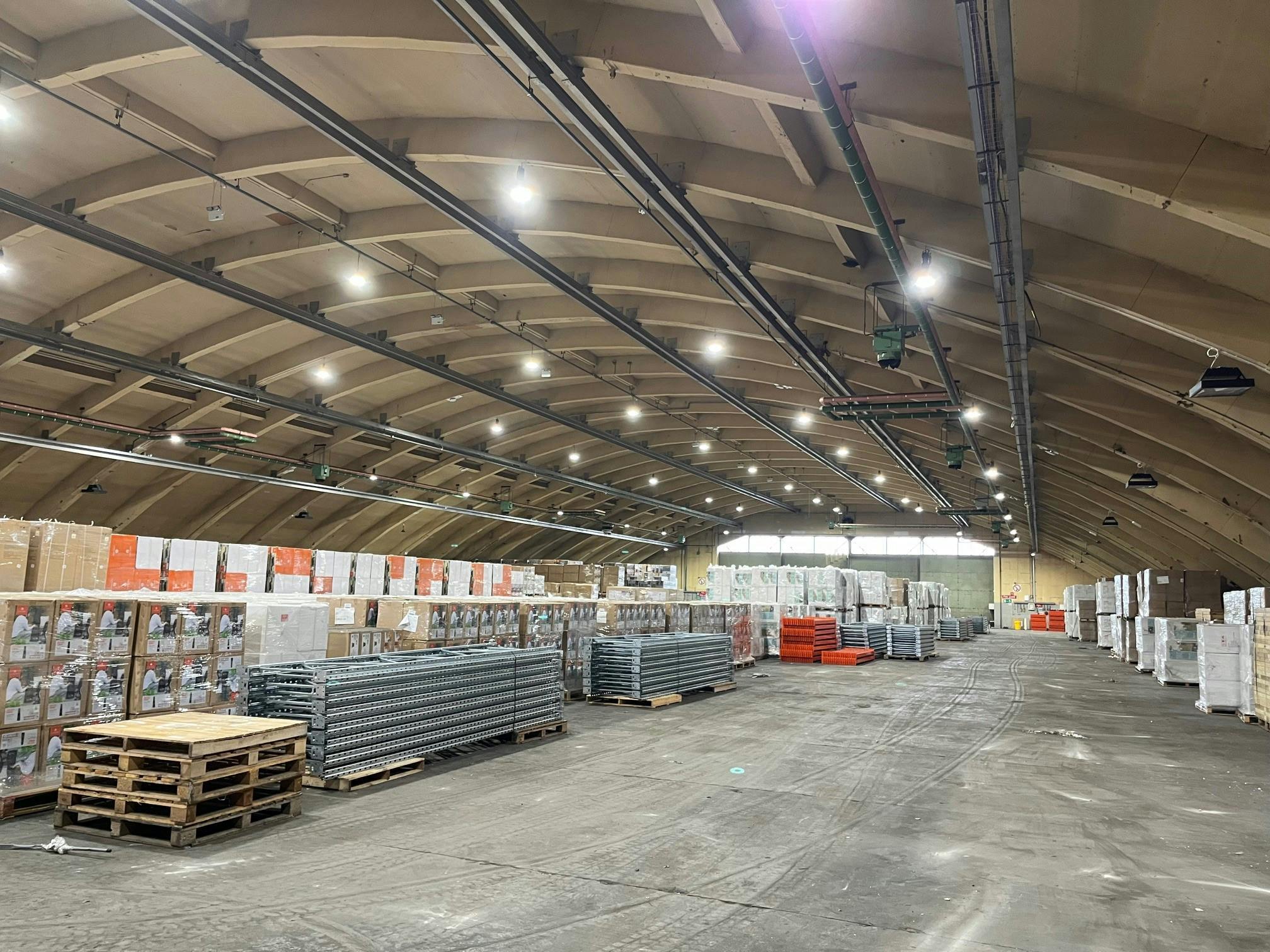 Aston Down, Frampton Mansell for lease Interior Photo- Image 1 of 2