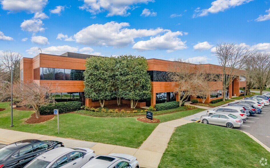 940-948 Clopper Rd, Gaithersburg, MD à louer - Photo du bâtiment - Image 1 de 5