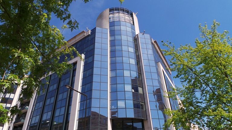 Bureau dans Boulogne-Billancourt à louer Photo du bâtiment- Image 1 de 4