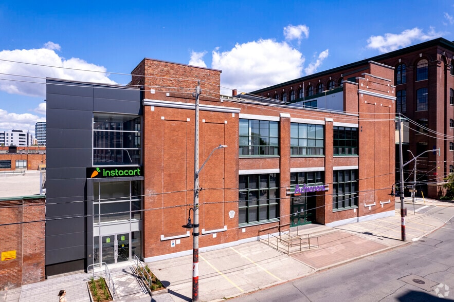 190 Liberty St, Toronto, ON à louer - Photo du bâtiment - Image 3 de 5