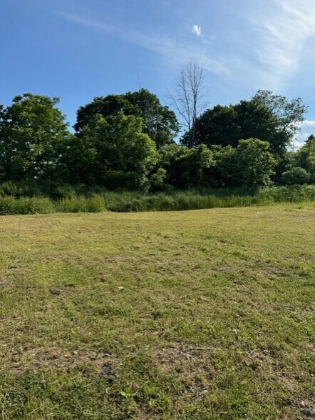 12 South St, Cheshire, MA à vendre - Photo du bâtiment - Image 3 de 8