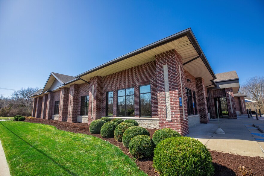 2325 Smiley Ln, Columbia, MO à vendre - Photo du bâtiment - Image 3 de 3