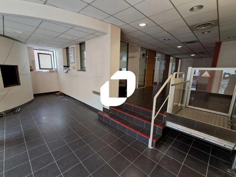 Commerce de détail dans Lille à vendre - Hall d’entrée - Image 1 de 6