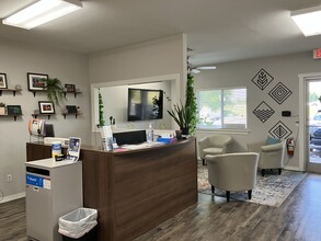 1801 SW Regional Airport Blvd, Bentonville, AR for lease Interior Photo- Image 2 of 12