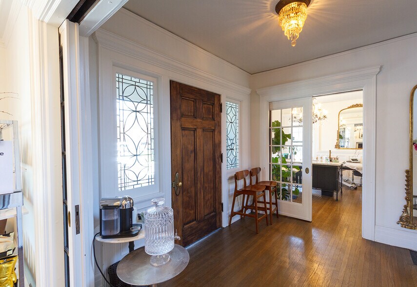 142 Bidwell Pky, Buffalo, NY à vendre - Photo intérieure - Image 2 de 4