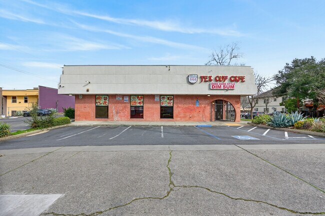 More details for 1614 21st St, Sacramento, CA - Retail for Sale
