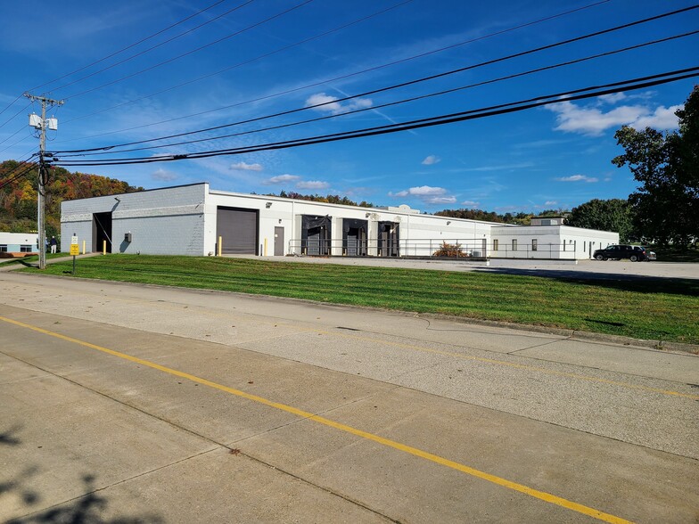 121 Erskine Ln, Scott Depot, WV à vendre - Photo du bâtiment - Image 1 de 1