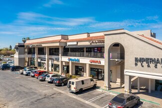 Plus de détails pour 5555-5599 E Santa Ana Canyon Rd, Anaheim, CA - Commerce de détail à louer
