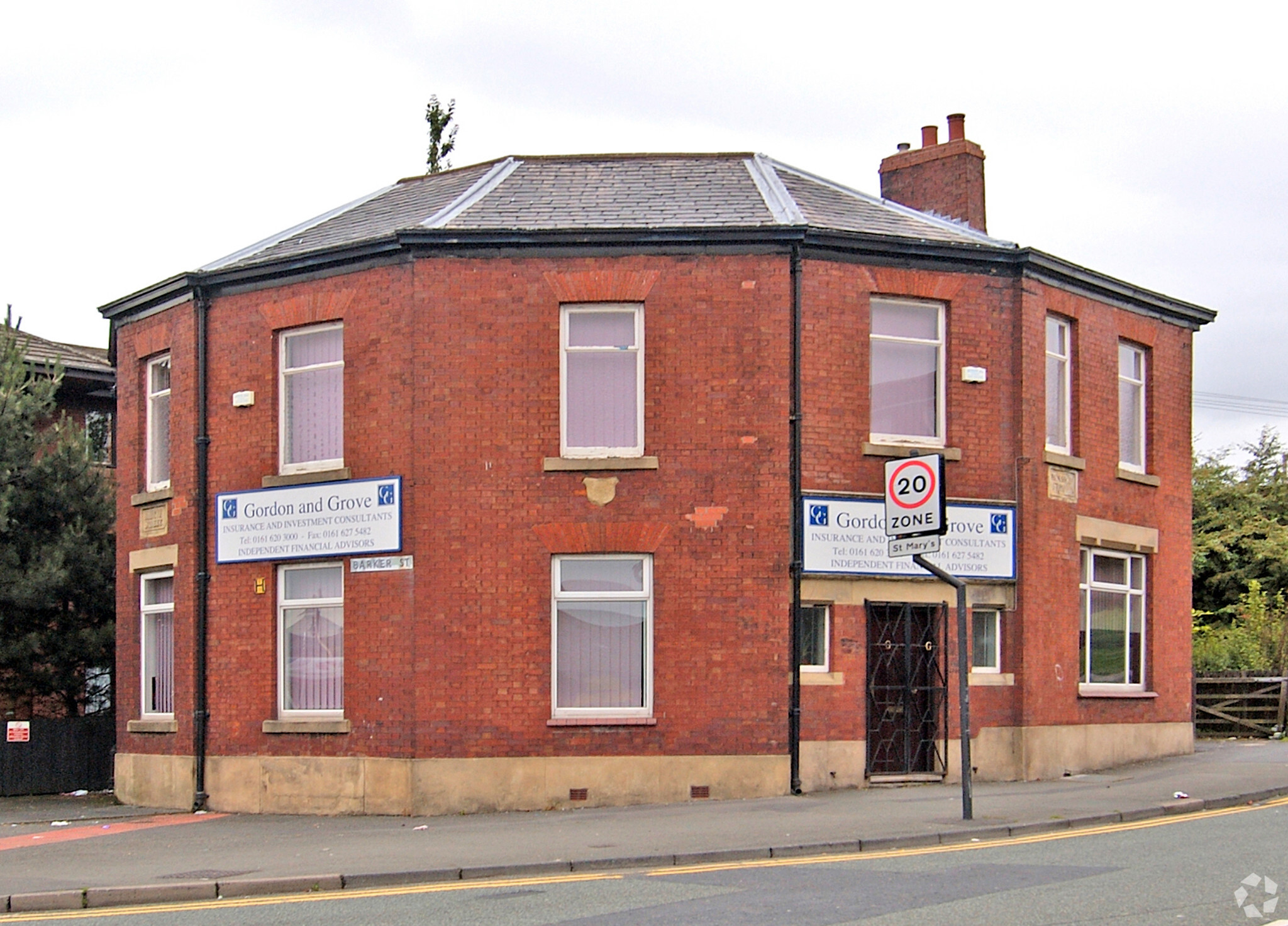 2 Barker St, Oldham à vendre Photo principale- Image 1 de 1