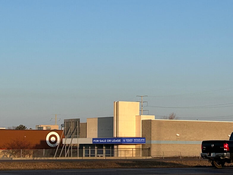 1896 Adams St, Mankato, MN à vendre - Photo principale - Image 1 de 4