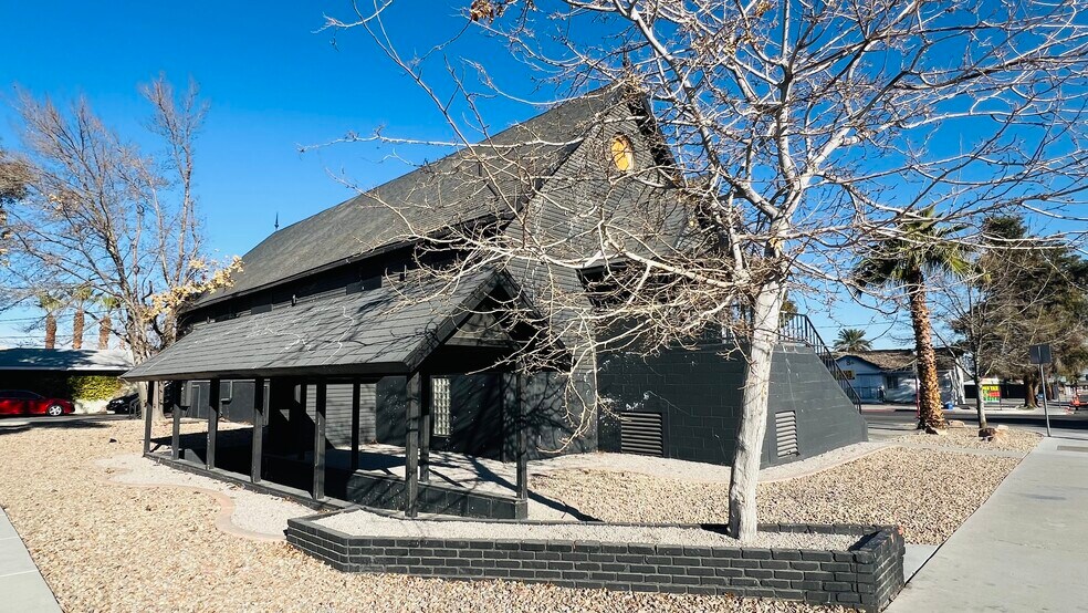 919 E Bonneville Ave, Las Vegas, NV à vendre - Photo du bâtiment - Image 3 de 27