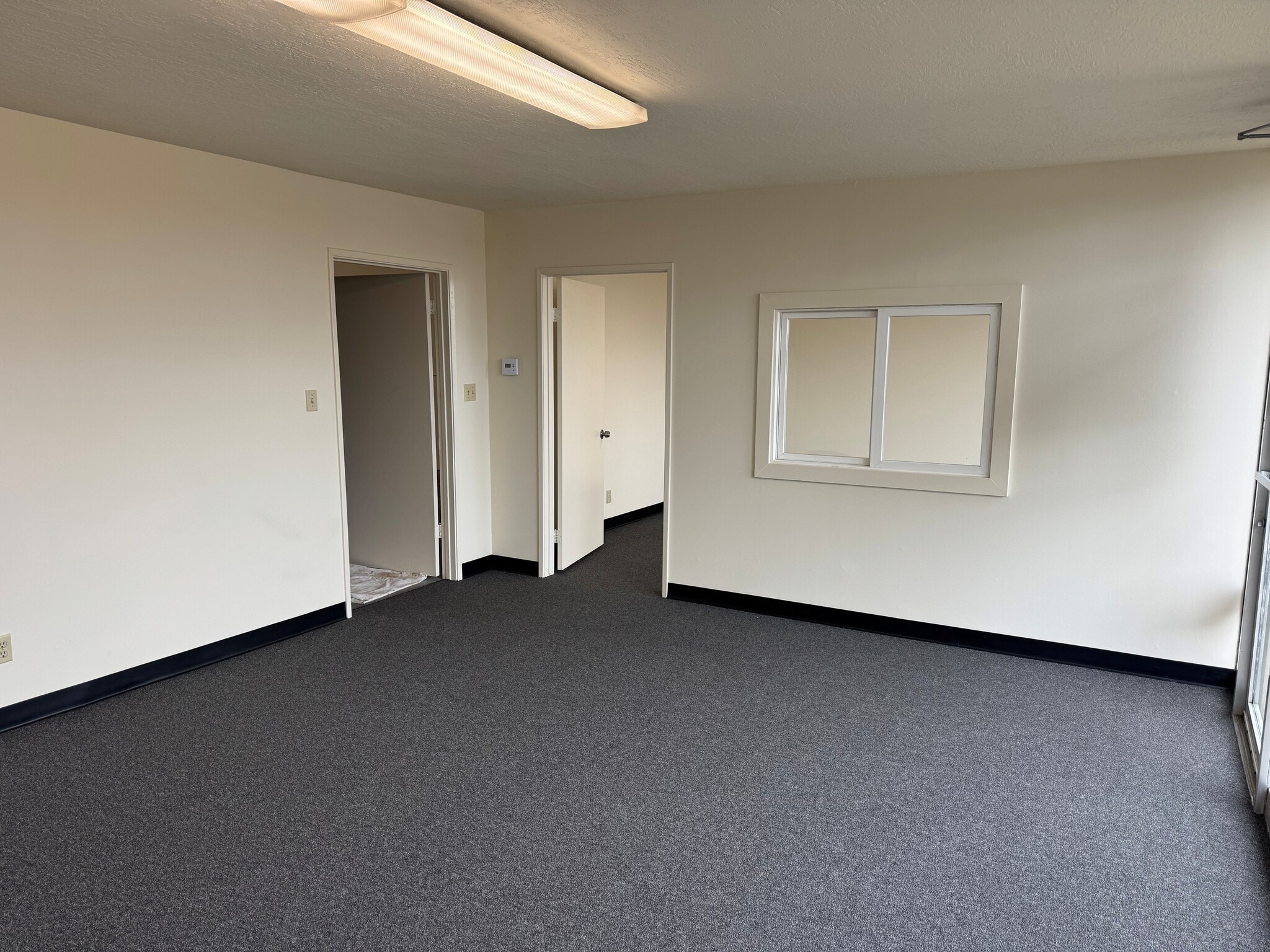 1136-1210 W Collins Ave, Orange, CA for lease Interior Photo- Image 1 of 3