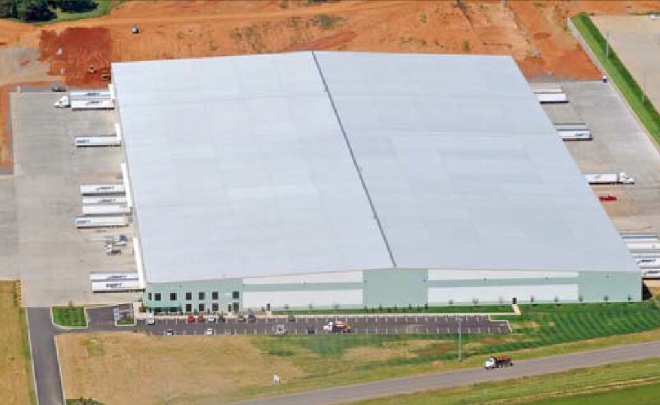 1171 Vaughn Pky, Portland, TN à louer - Photo du bâtiment - Image 2 de 4