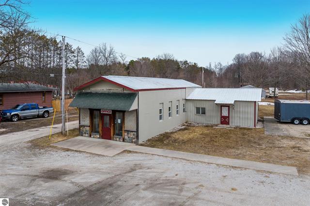 More details for 2601 Benzie Hwy, Benzonia, MI - Retail for Sale