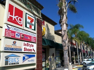 Plus de détails pour 2493-2495 Roll Dr, San Diego, CA - Commerce de détail à louer