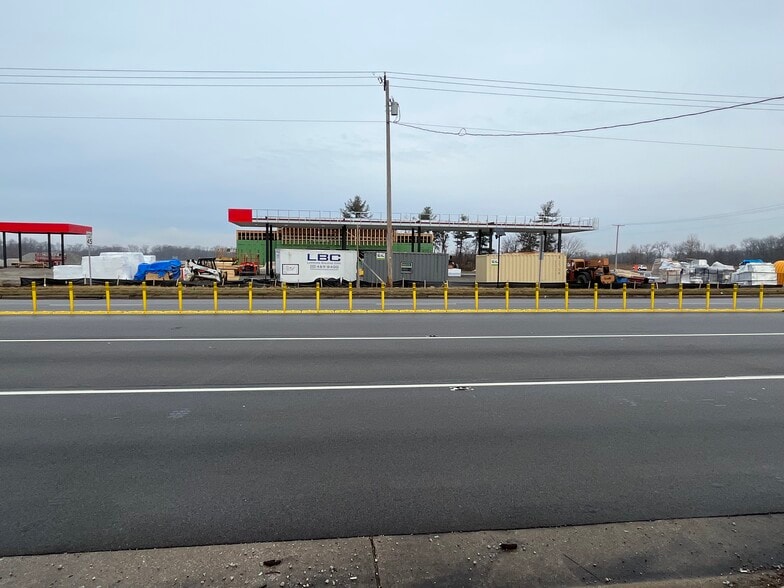 325 US Highway 6, Valparaiso, IN à vendre - Autre - Image 3 de 8