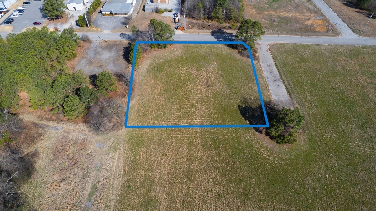 Lot 13 Commercial Dr, Athens, AL for sale Primary Photo- Image 1 of 7