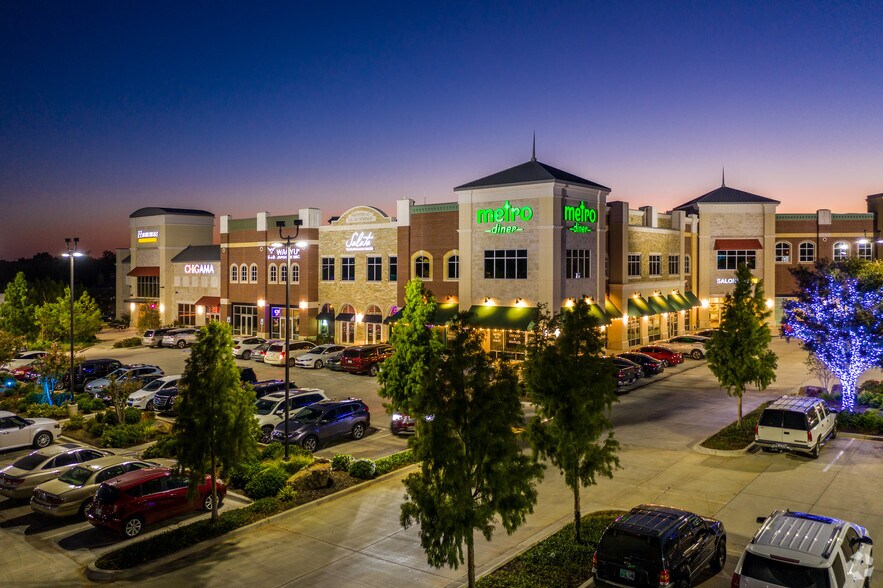 13601 N May Ave, Oklahoma City, OK à louer - Photo du bâtiment - Image 2 de 9