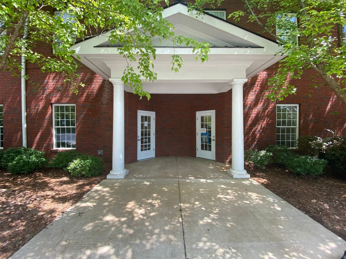 1500 Oglethorpe Ave, Athens, GA 30606 - Unit 3700 -  - Interior Photo - Image 1 of 9