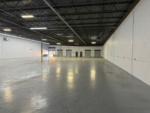 829 Pickens Industrial Dr, Marietta, GA for lease Interior Photo- Image 1 of 4
