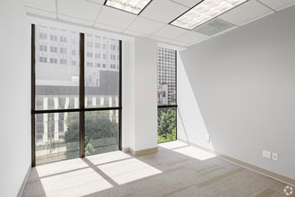 835 Wilshire Blvd, Los Angeles, CA for lease Interior Photo- Image 1 of 4