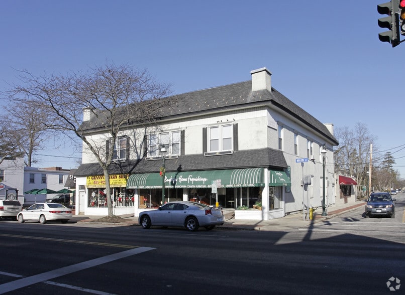 463-469 Main St, Islip, NY for lease - Building Photo - Image 3 of 4